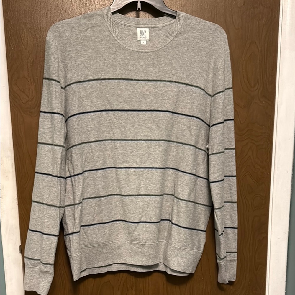 GAP Gray Striped Sweater size XL